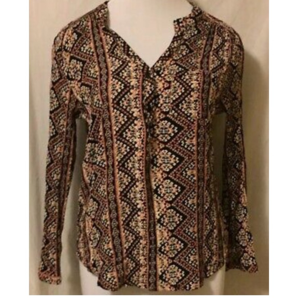 G Collection Large peach & navy blue blouse